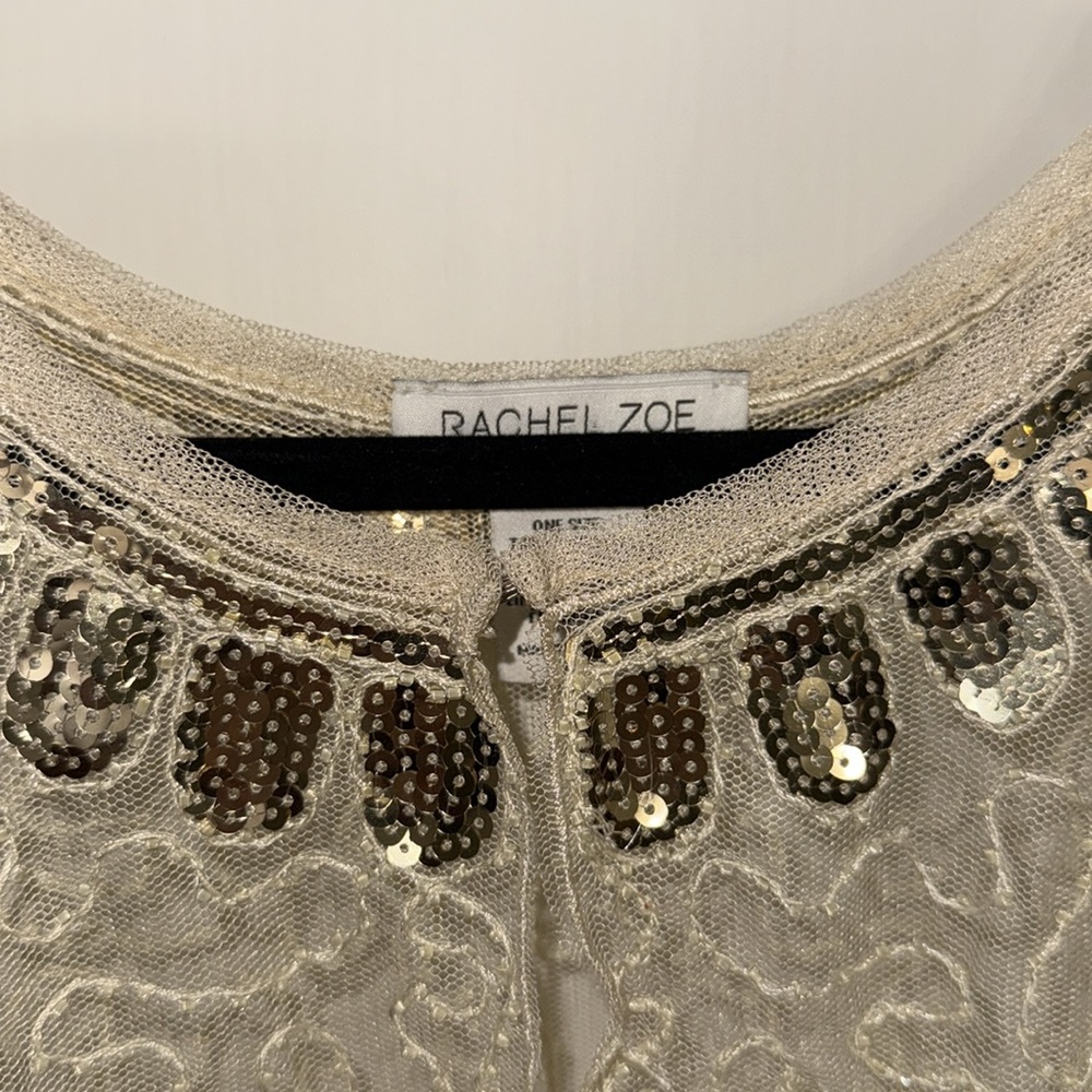 NWOT. Rachel Zoe Gold Sequin Sheer cape / shawl - Picture 2 of 4